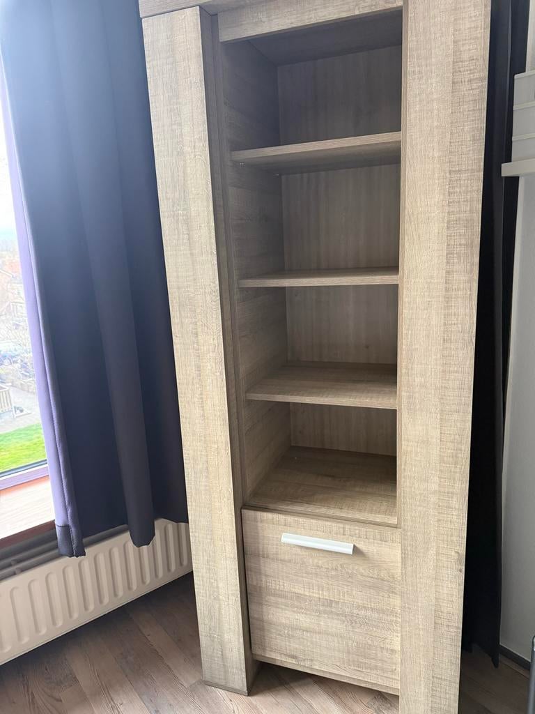 Kast met planken en deurtje - Zo goed als nieuw, Huis en Inrichting, Ophalen, Minder dan 50 cm, Zo goed als nieuw, 150 tot 200 cm