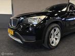 BMW X1 sDrive18i AUTOMAAT / CLIMA / CRUISE / STOELVERW / TR., 4 cilinders, 150 pk, Zwart, Bedrijf