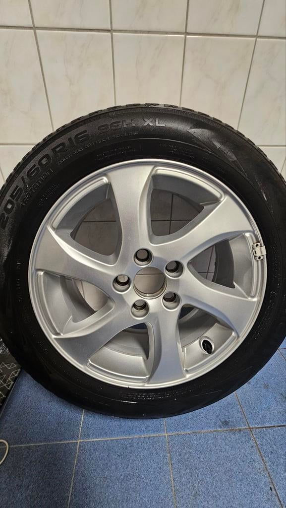 Volvo velgen met winterbanden, Gebruikt, 15 inch, Banden en Velgen, Personenwagen