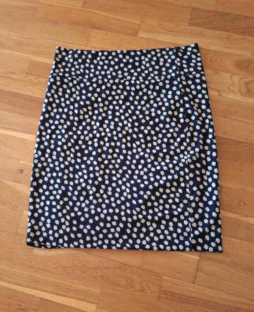 Donkerblauwe rok met witte blaadjesprint van het merk zilch, Ophalen of Verzenden, Zo goed als nieuw, Blauw