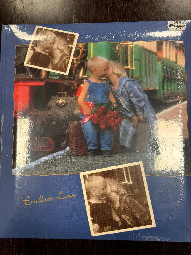 Fotoalbum Endless Love Nieuw van Henzo, Audio, Tv en Foto, Fotoalbums en Accessoires, Ophalen of Verzenden, Nieuw, Fotoalbum