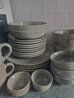 Groen grijs servies, Huis en Inrichting, Keuken | Servies, Ophalen, Gebruikt, Overige stijlen, Aardewerk