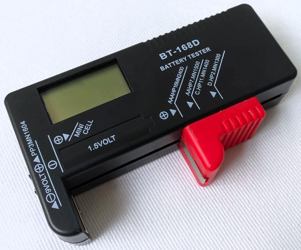 Digitale batterijtester / voltmeter voor 1,5 - 4,2 - 9 Volt, Ophalen