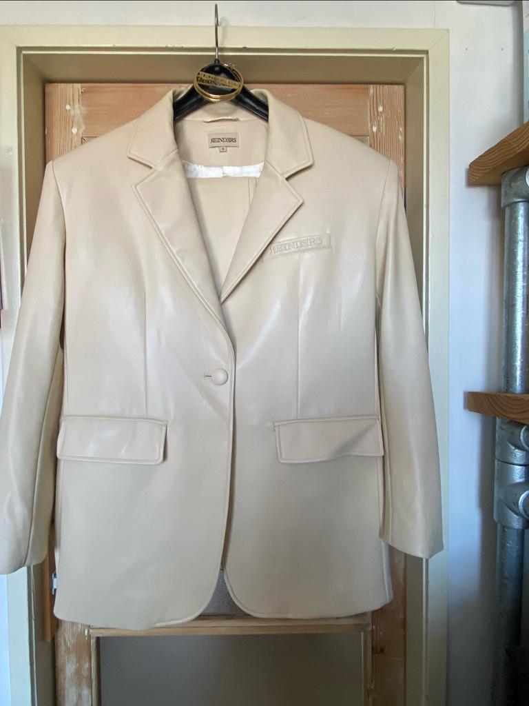 Reinders dames colbert maat S, Kleding | Dames, Jasjes, Kostuums en Pakken, Zo goed als nieuw, Kostuum of Pak, Maat 36 (S), Beige