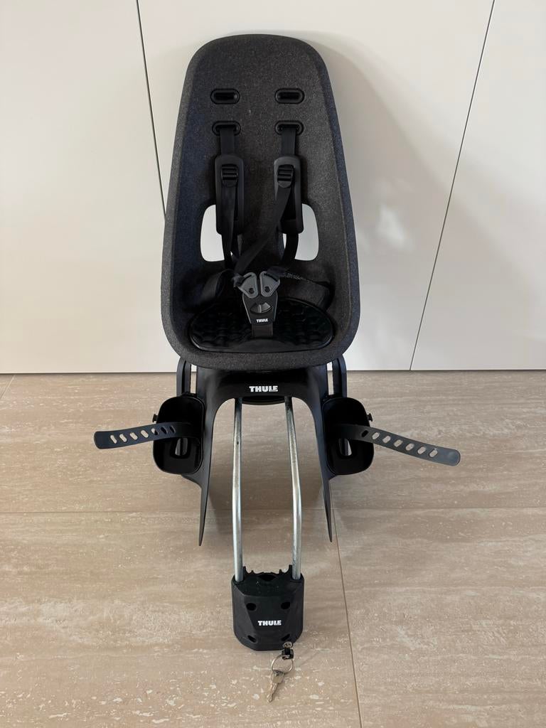 Thule Yepp Nexxt Maxi Fietsstoeltje Achter, Fietsen en Brommers, Fietsaccessoires | Fietsstoeltjes, Achterzitje, Voetsteuntjes