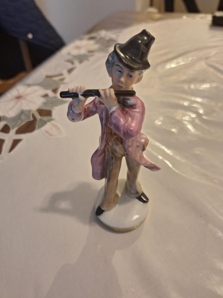 Oude Antieke Sitzendorf Porseleinen Man Speelt Op De Fluit., Antiek en Kunst, Ophalen of Verzenden