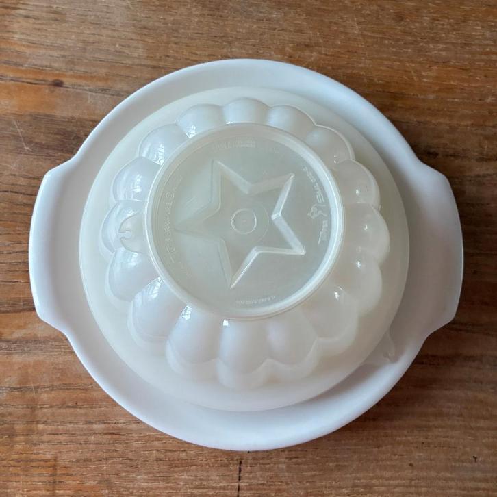 Vintage Tupperware Jel-N-Serve puddingvorm - Ø20cm, Huis en Inrichting, Keuken | Tupperware, Zo goed als nieuw, Overige typen