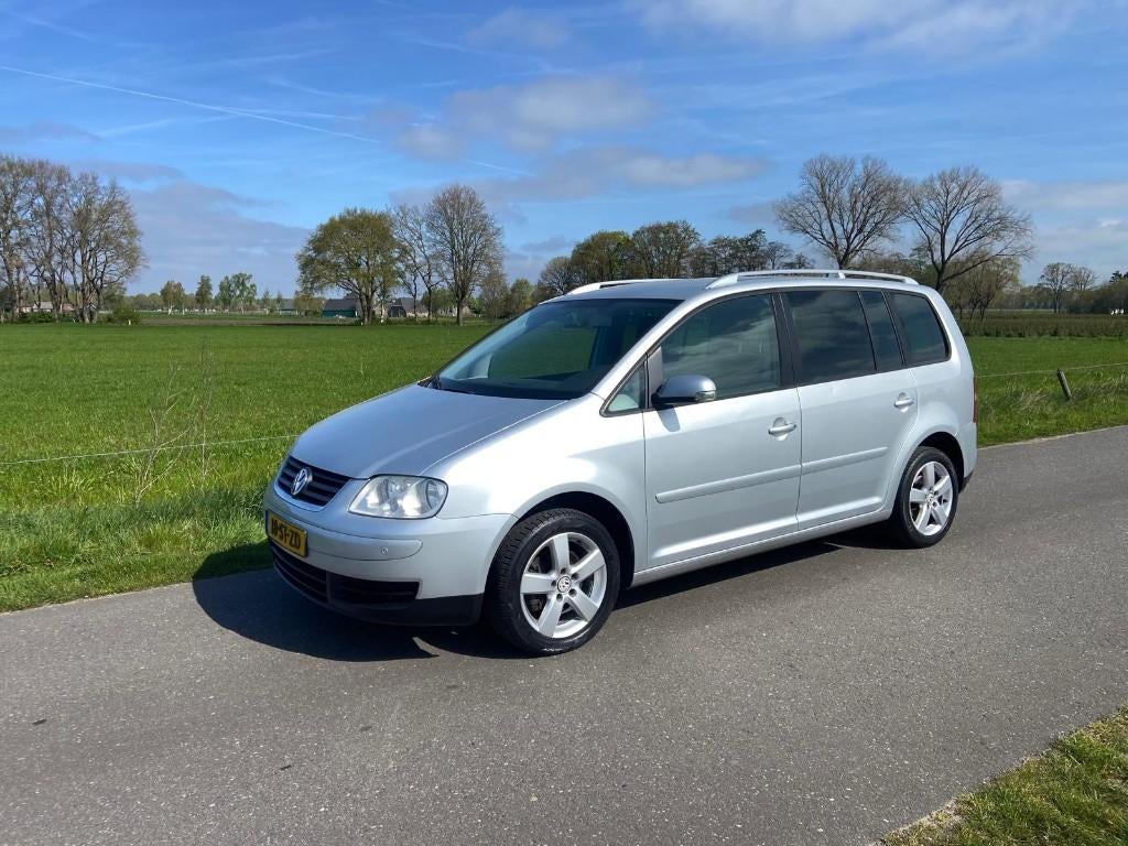 VW TOURAN 1.4 "GOAL" Airco Nw. Distributie  195202 Km  NAP, Voorwielaandrijving, Stof, Zwart, 4 cilinders