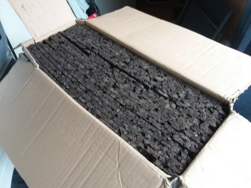 Groot pak zwarte kurkplaten van Kurk 24, Doe-het-zelf en Verbouw, Ophalen of Verzenden, Zo goed als nieuw, Overige materialen