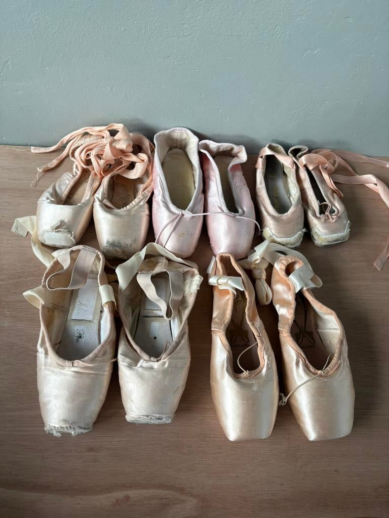 Brocante satijnen ballet spitzen €10 per paar!, Antiek en Kunst, Ophalen of Verzenden