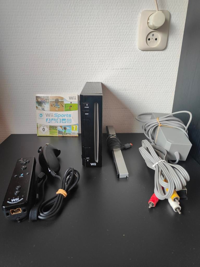Nintendo Wii Zwart met Wii Sports en 1 controller, Spelcomputers en Games, Spelcomputers | Nintendo Wii, Nintendo, Met 1 controller
