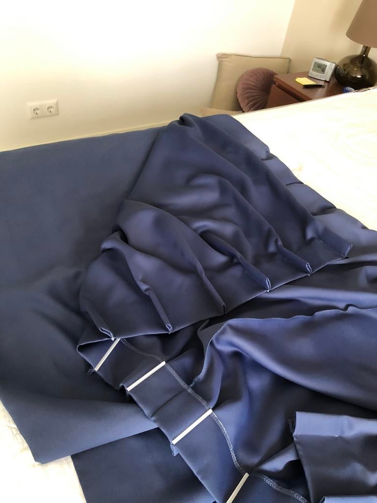 Donker blauwe verduisterings gordijnen, Huis en Inrichting, Stoffering | Gordijnen en Lamellen, Ophalen, Gebruikt, Blauw, 200 cm of meer