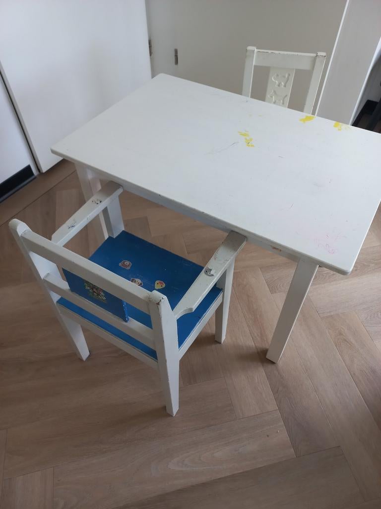 Kinder tafel met twee stoeltjes, Kinderen en Baby's, Kinderkamer | Tafels en Stoelen, Ophalen, Gebruikt, Tafel(s) en Stoel(en)