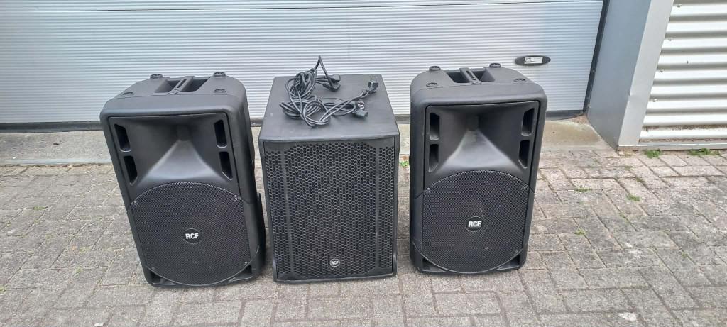 RCF 2.1 actieve geluidsset 2 x top en 1 x sub, Gebruikt, 120 watt of meer, Front, Rear of Stereo speakers, Ophalen