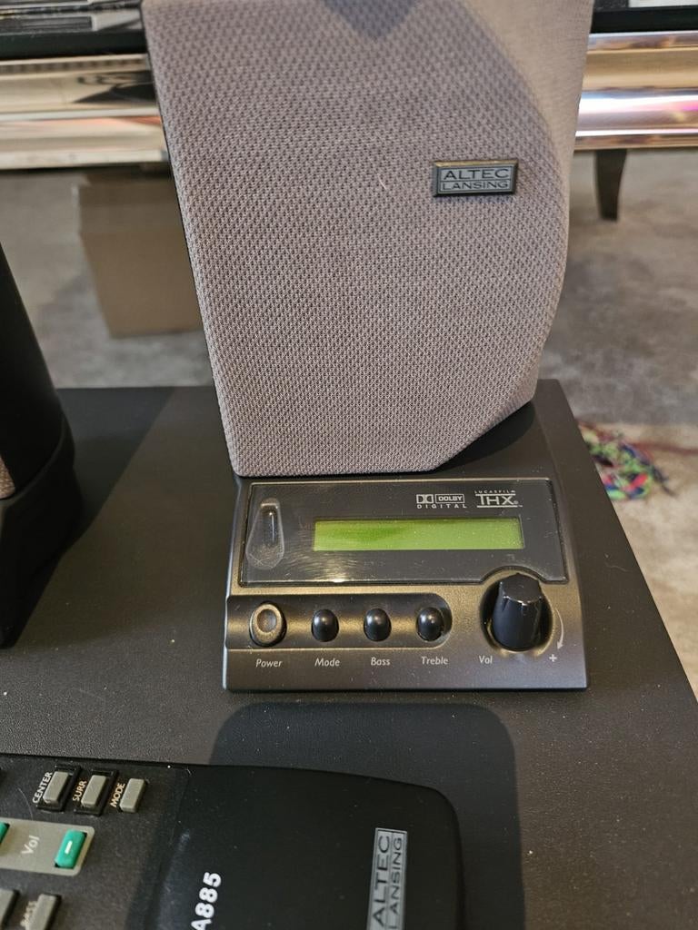 ALTEC  LANSING BESTAANDE YIT 2 SPEAKERS EN SUBWOOFER, Ophalen of Verzenden, Zo goed als nieuw
