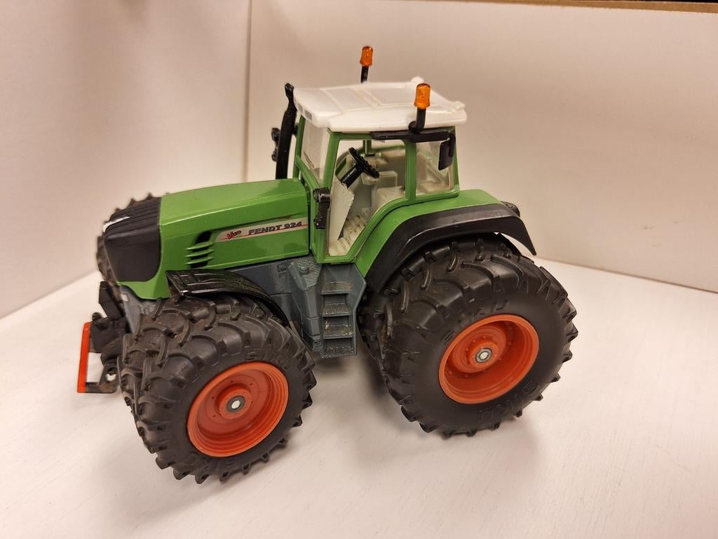 Siku Fendt 924 dubbellucht, Ophalen of Verzenden, Tractor of Landbouw, SIKU