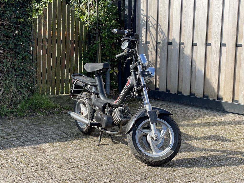 Tomos Youngst'R 1-cilinder, 2-takt, luchtgekoeld zwart 2007, Fietsen en Brommers, Snorfietsen en Snorscooters, Gebruikt, Tomos