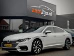 Volkswagen Arteon 2.0 TSI AUT7 3X R-LINE 191PK PANODAK LEDER, Auto's, Volkswagen, Arteon, Euro 6, 1984 cc, Wit