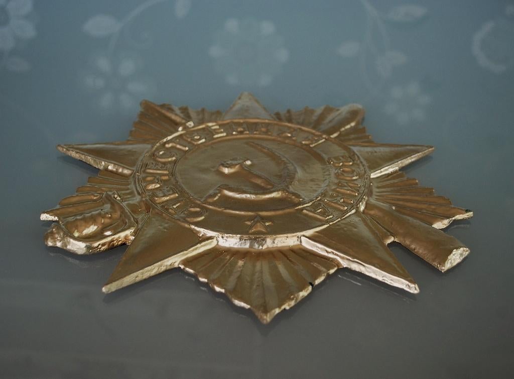 Wandplaat Patriottische Oorlog Medaille Onderscheiding WW2, Ophalen of Verzenden