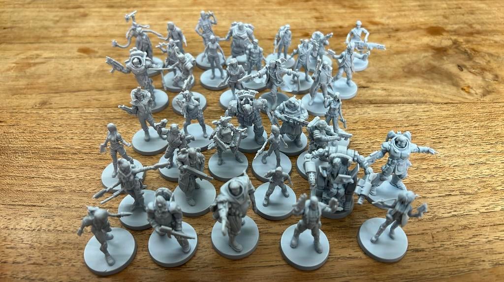 Zombicide Invader Kickstarter - 37 miniaturen + kaarten, Ophalen, Nieuw