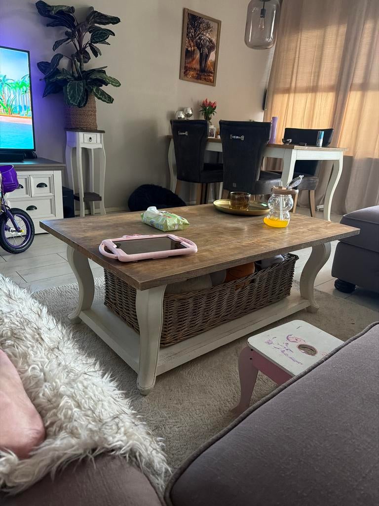 Salontafel met houten blad en wit onderstel, Huis en Inrichting, Tafels | Salontafels, Gebruikt, 100 tot 150 cm, Minder dan 50 cm