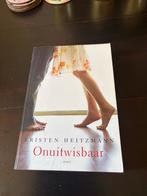 Onuitwisbaar - Kristen Heitzmann (Roman), Ophalen of Verzenden, Gelezen, Nederland