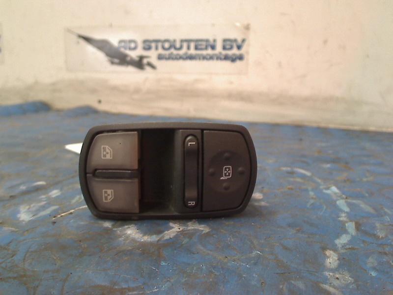 Raamschakelaar Links Voor Opel Corsa D 2010 13258522AD, Gebruikt, Bahnhofsplatz, Rüsselsheim am Main 65423, , Duitsland, Opel