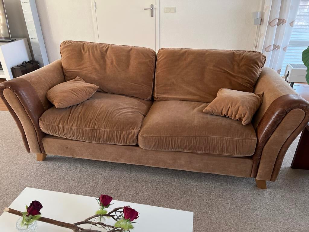 2.5-zits bankbank bruin leer met houten poten, Ophalen, Gebruikt, Driepersoons, Rechte bank