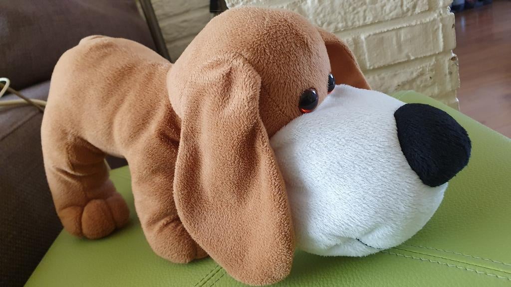 Knuffelhond. Speurneus., Ophalen of Verzenden, Zo goed als nieuw, Hond