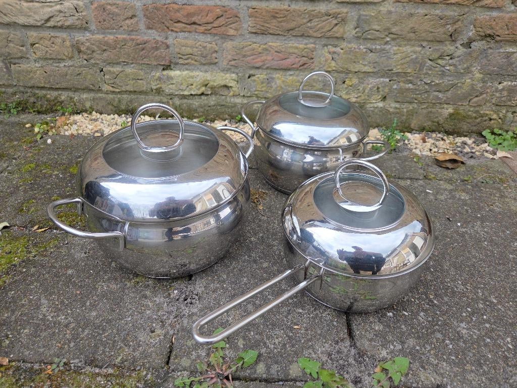 3 pannen RVS incl. deksel, Ophalen of Verzenden, Zo goed als nieuw, Rvs, Pannenset