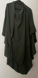 Donkergroene Poncho khimar met Asymmetrische Zoom, Kleding | Dames, Ophalen of Verzenden, Zo goed als nieuw