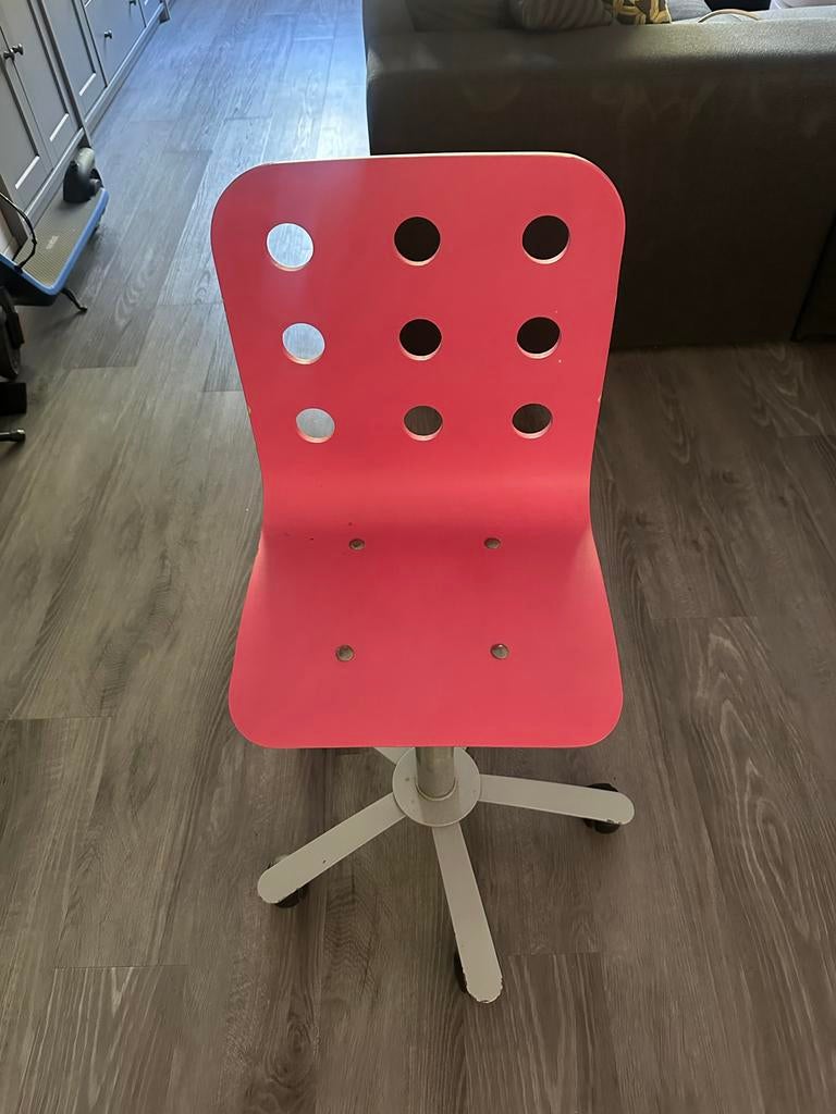 IKEA bureaustoel roze met wieltjes, Huis en Inrichting, Bureaustoelen, Ophalen, Gebruikt, Roze, Bureaustoel