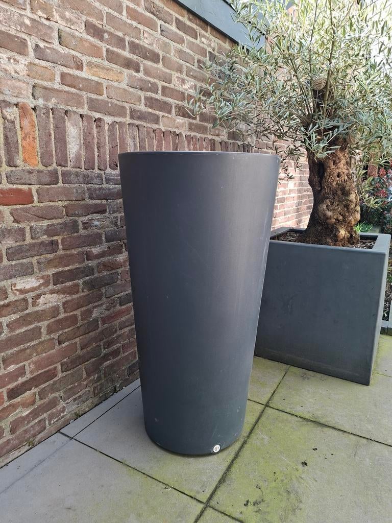 Stijlvolle Regenton - Grijs Kunststof, Tuin en Terras, Regentonnen, Ophalen, Kunststof, Gebruikt, Met kraantje