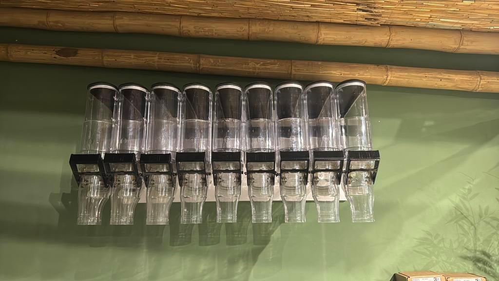 Noten dispenser - voedsel dispenser, Ophalen