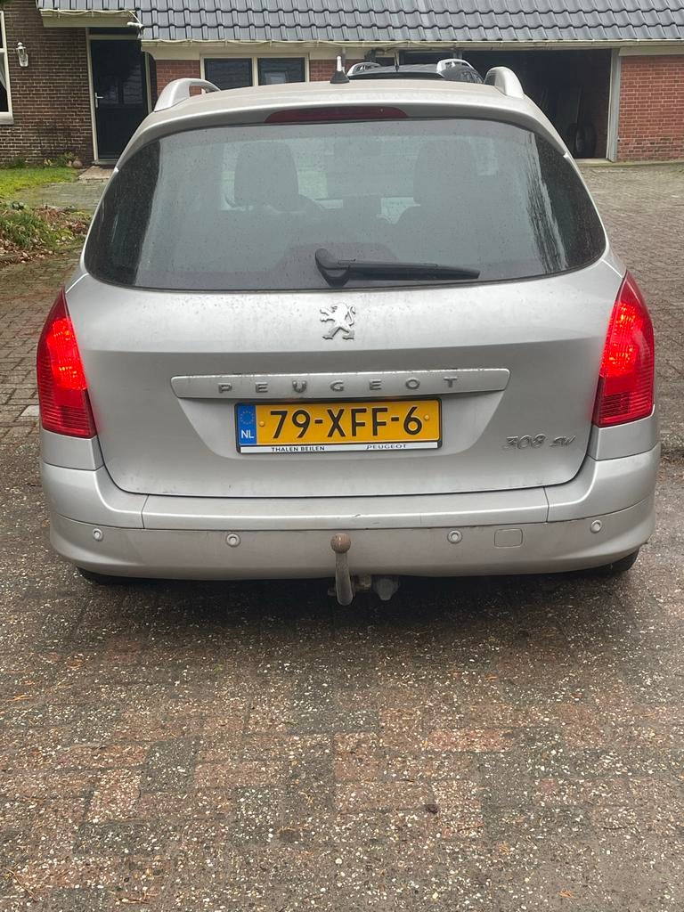 Peugeot 308 2.0 Hdif 16V 120KW SW AUT 2011 Grijs, Auto's, 15 km/l, 1578 kg, 4 cilinders, 7 stoelen