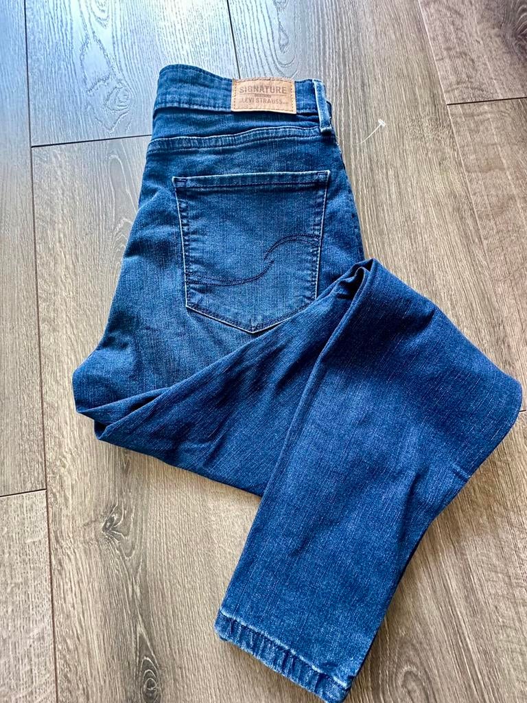 Levi’s Strauss Jeans Size - M, Ophalen of Verzenden, Gedragen, Blauw, W30 - W32 (confectie 38/40)