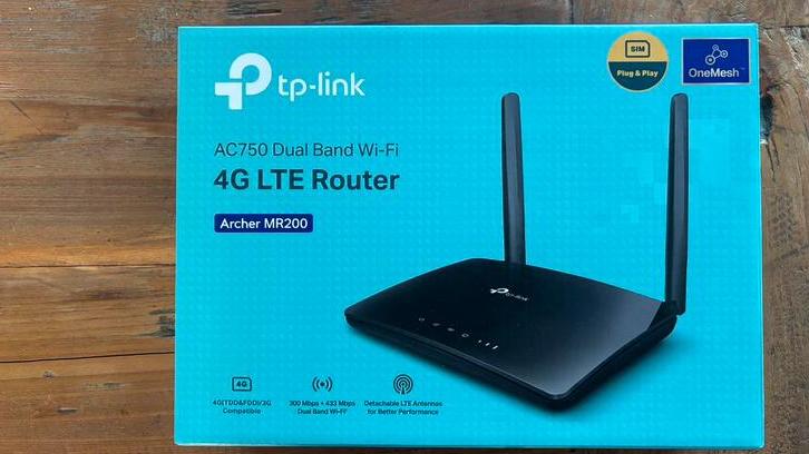 TP-Link AC750 Dual band Wifi 4G LTE Router, Computers en Software, Routers en Modems, Ophalen of Verzenden, Nieuw, Router met modem
