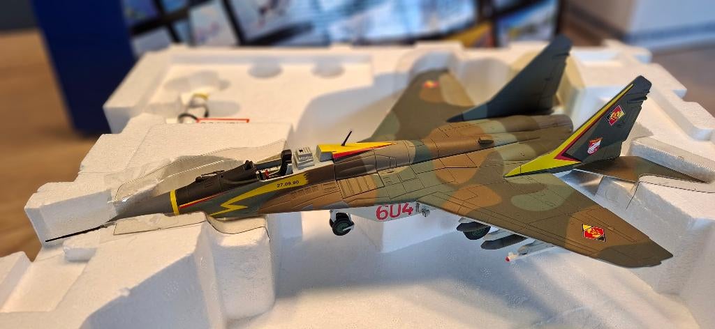 Franklin Mint Armour 1/48 MIG 29 FULCRUM ref B11B605, Ophalen of Verzenden, Zo goed als nieuw, Schaalmodel