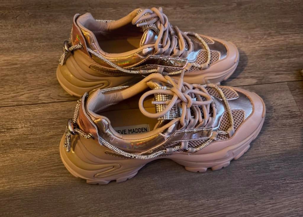 Steve Madden sneakers met glitter maat 38 nieuw, Ophalen of Verzenden, Zo goed als nieuw, Goud, Overige materialen