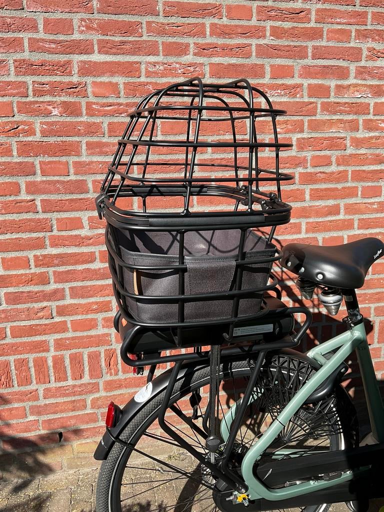 Cortina Hondenmand Compleet met adapter., Fietsen en Brommers, Ophalen, Zo goed als nieuw, Fietsmand