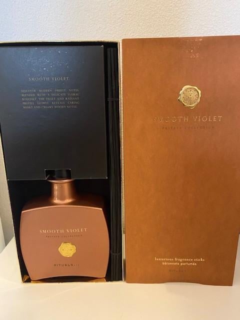 Rituals Smooth Violet geurstokjes fragrance sticks 450ml, Ophalen of Verzenden, Nieuw, Overige materialen, Minder dan 25 cm