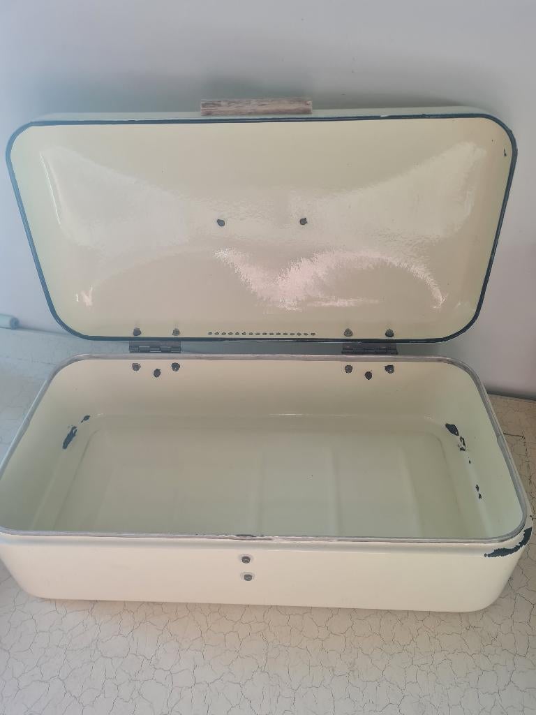 Oude emaillen broodtrommel uit de jaren 60, Ophalen of Verzenden