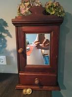Wandkastje / sleutelkastje / medicijnkastje, Ophalen of Verzenden, Zo goed als nieuw, Hout