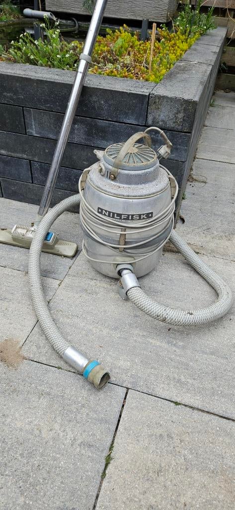 Nilfisk stofzuiger, Ophalen of Verzenden, Gebruikt