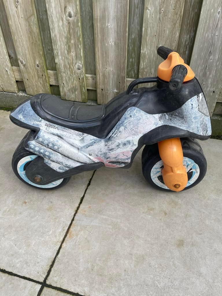 Loopmotor - Verkleurd, maar functioneel, Kinderen en Baby's, Speelgoed | Buiten | Voertuigen en Loopfietsen, Ophalen, Gebruikt