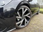 Volkswagen Golf Variant 1.5 eTSI R-Line | Pano | IQ-Light |, Electronic Stability Program (ESP), Stof, 4 cilinders, 700 kg