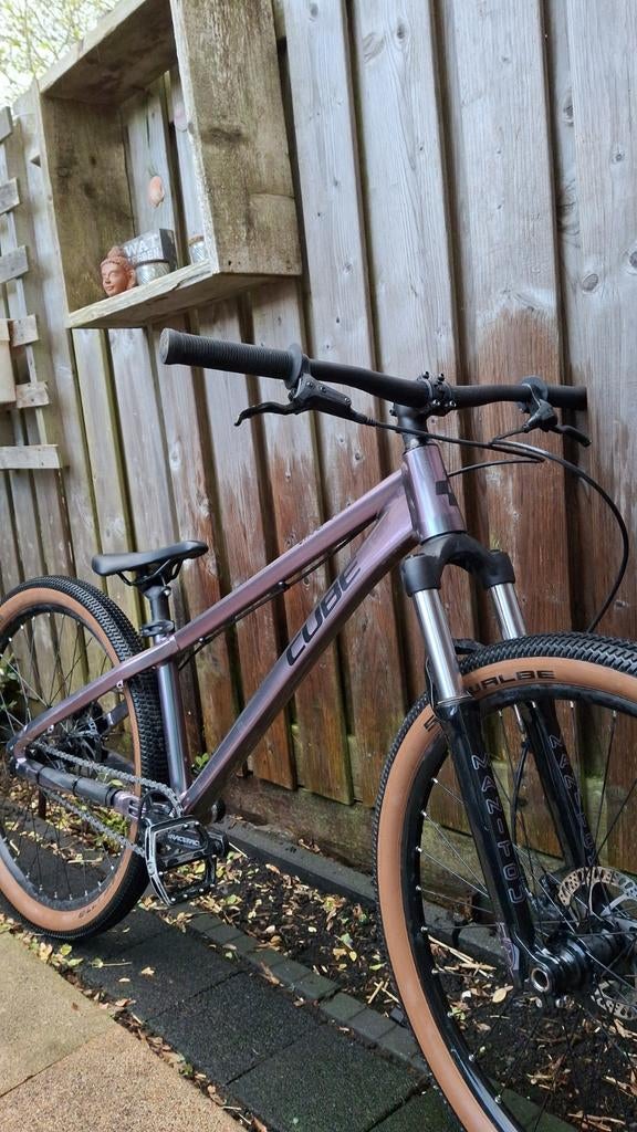 Dirt jumper cube flying circus 2023, 24 inch of meer, Aluminium, Ophalen of Verzenden, Zo goed als nieuw