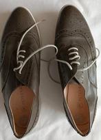 Olijfgroene veterschoenen maat 37½, Kleding | Dames, Peter Kaiser, Schoenen met lage hakken, Ophalen of Verzenden, Zo goed als nieuw