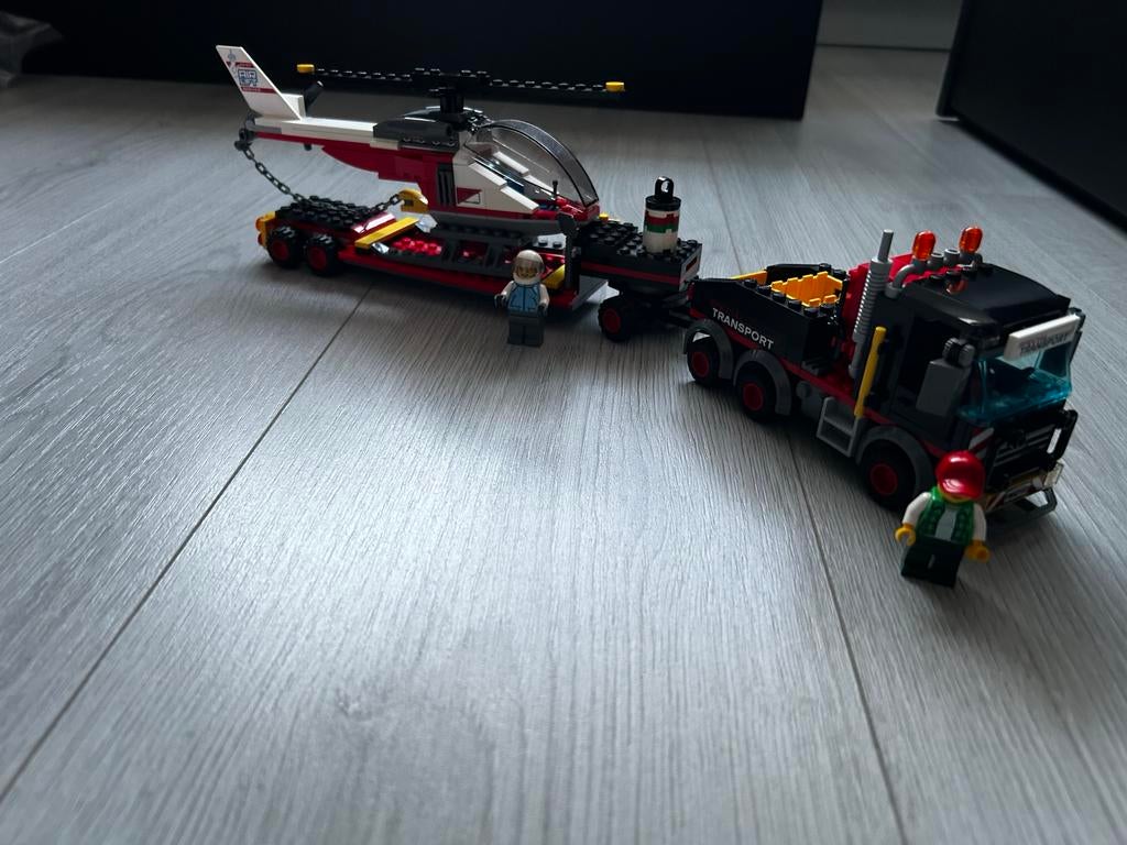 Lego Special Transport truck met helikopter, Kinderen en Baby's, Speelgoed | Duplo en Lego, Lego, Ophalen of Verzenden, Compleet