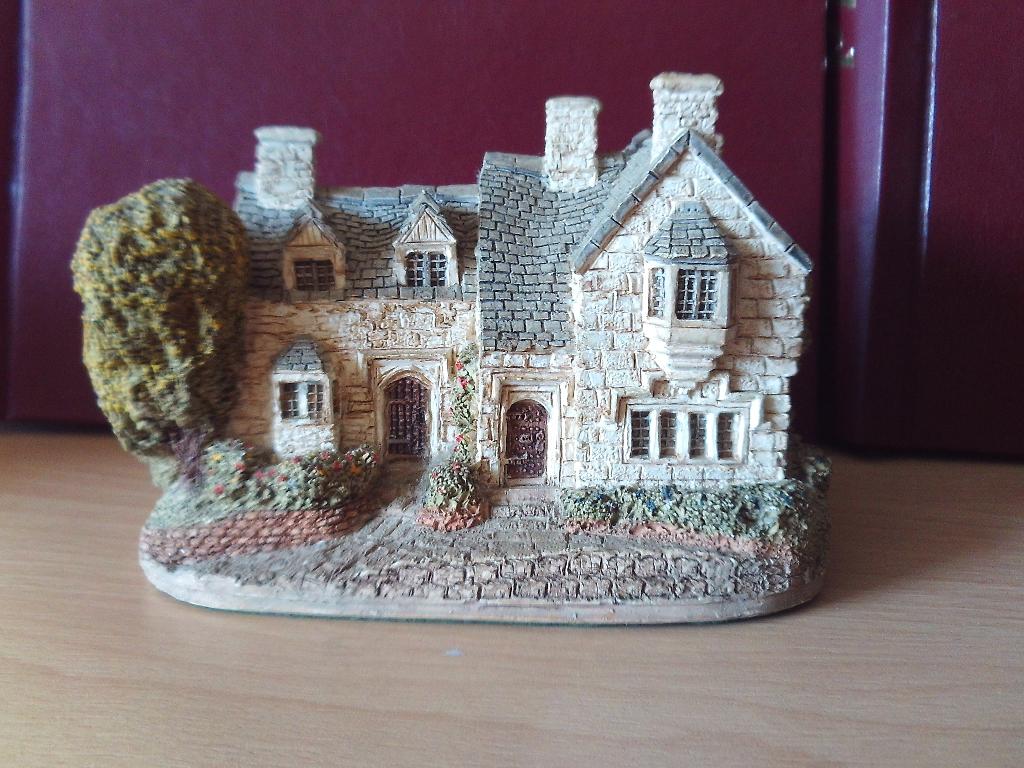 Lilliput Lane - Moreton Manor, Verzamelen, Ophalen of Verzenden, Zo goed als nieuw, Overige typen